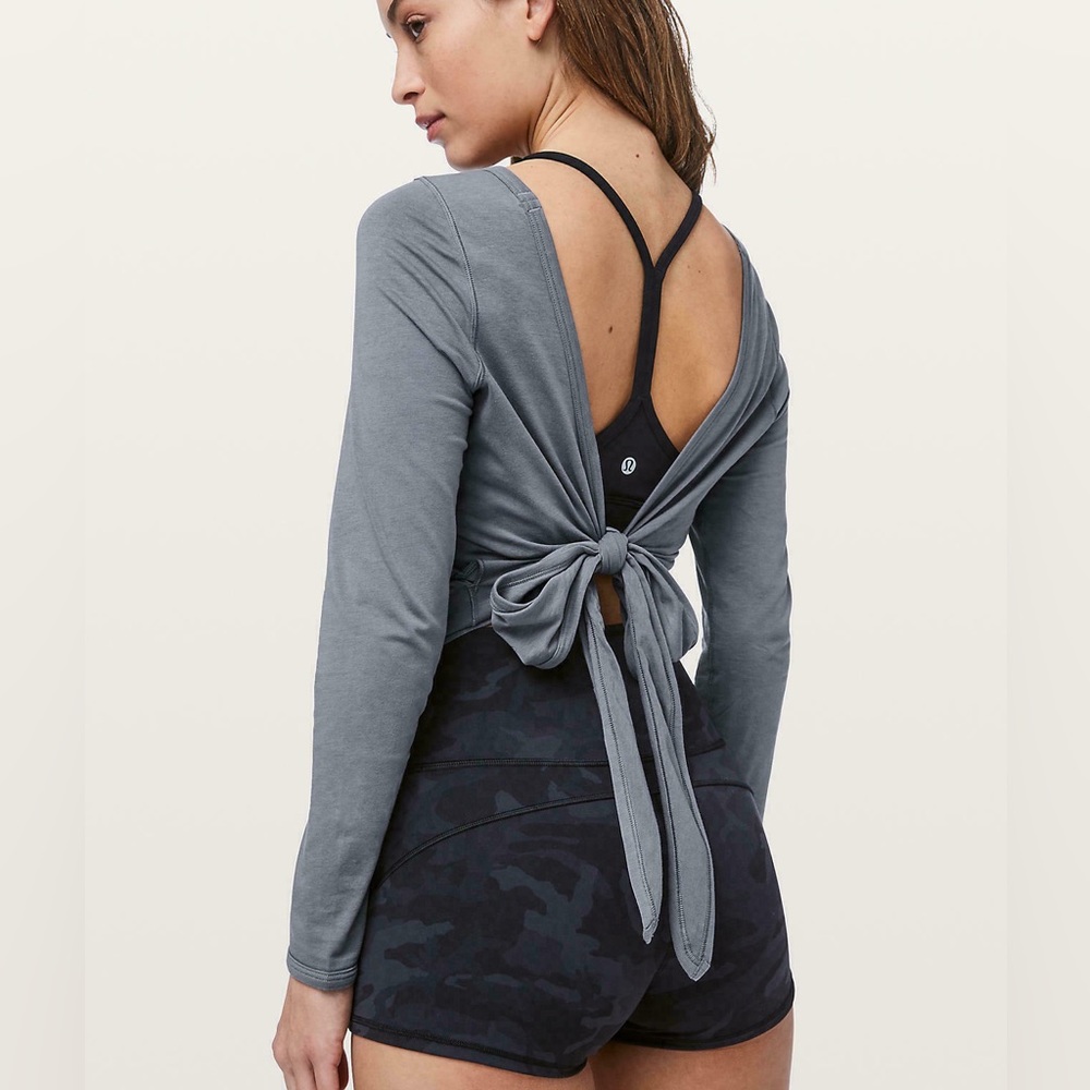 Lululemon it’s a tie long sleeve